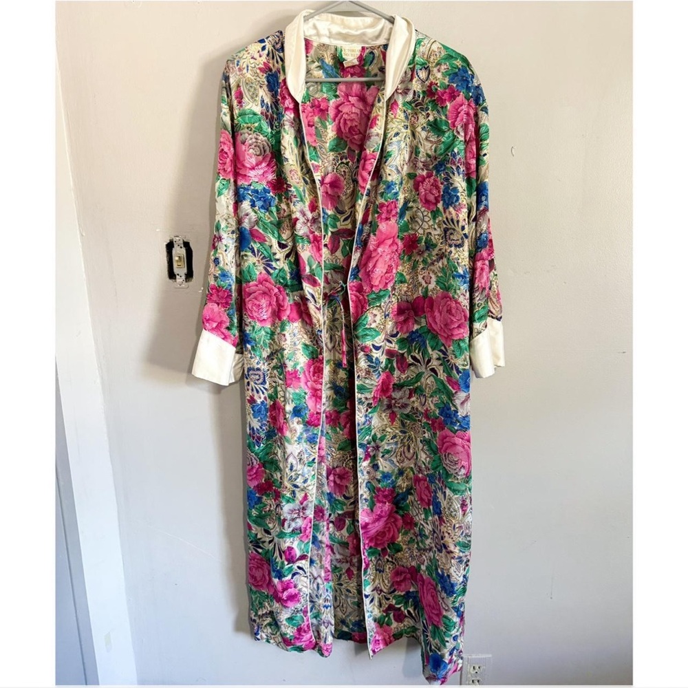 Vintage Victoria’s Secret Floral Robe Size Small